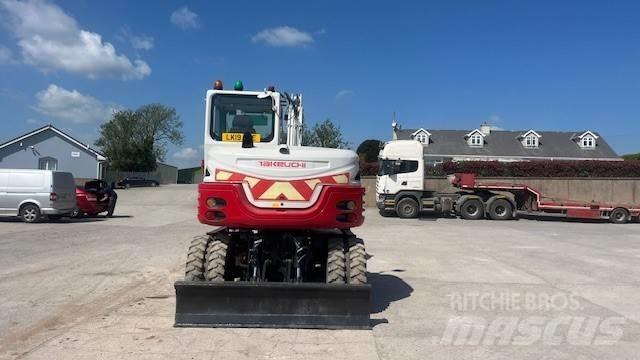 Takeuchi TB295W Bageri točkaši