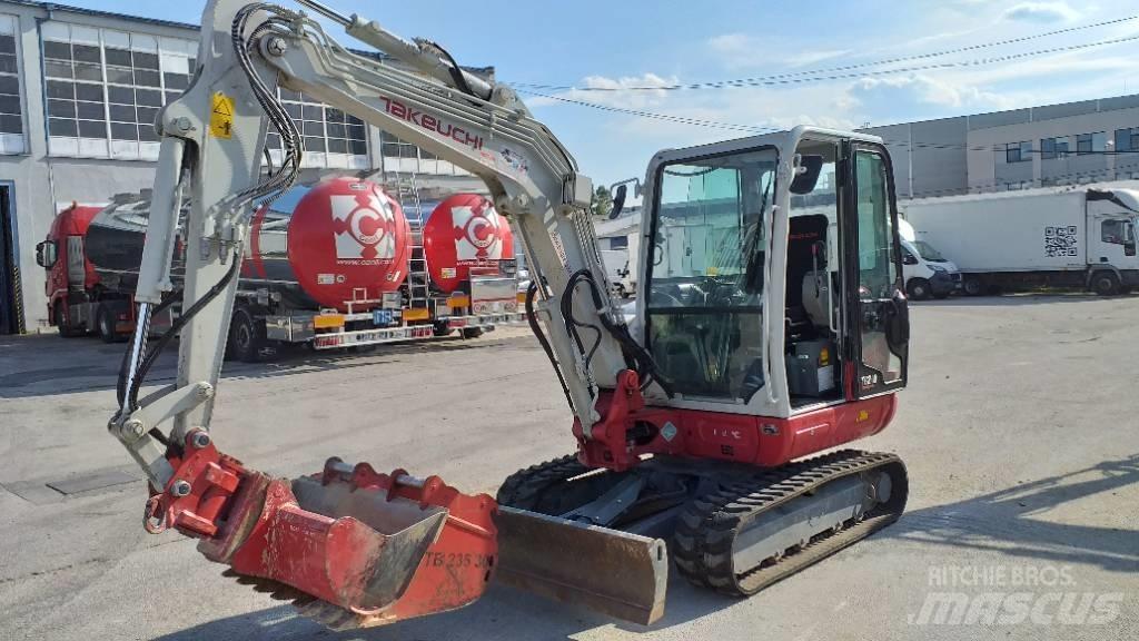 Takeuchi TB 240 Mini bageri < 7t