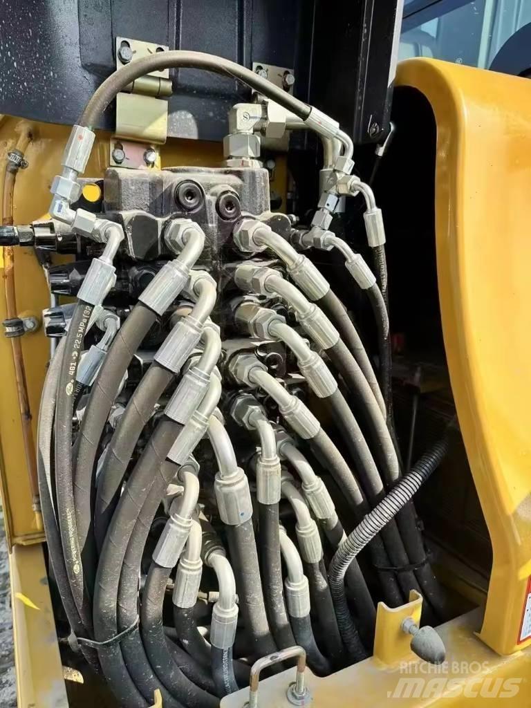 XCMG XE 60 DA Bageri guseničari