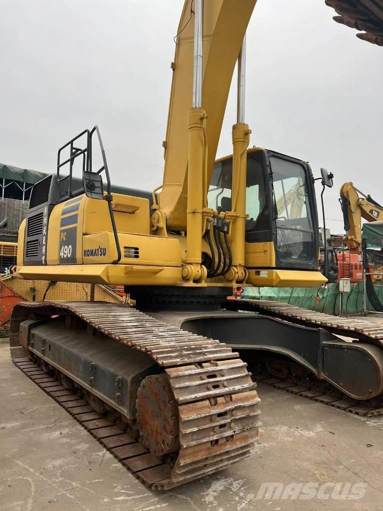 Komatsu PC490-10 Bageri guseničari