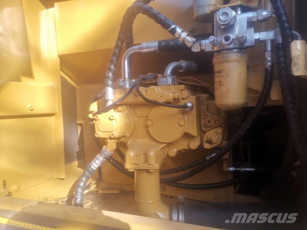 CAT 320 D Bageri guseničari