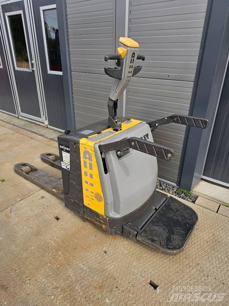 Atlet Tpl/200 Nisko podizni električni viljuškar sa stajalištom