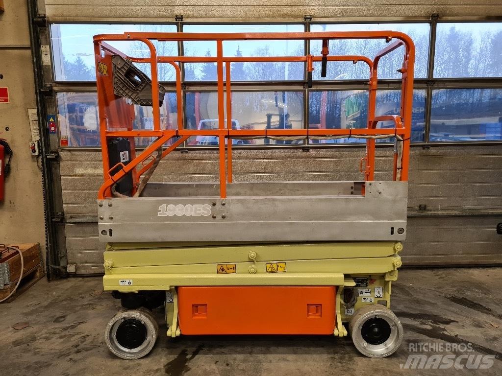 JLG 1930 ES Makazaste platforme