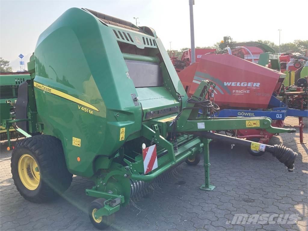 John Deere V451M Prese/balirke za rolo bale