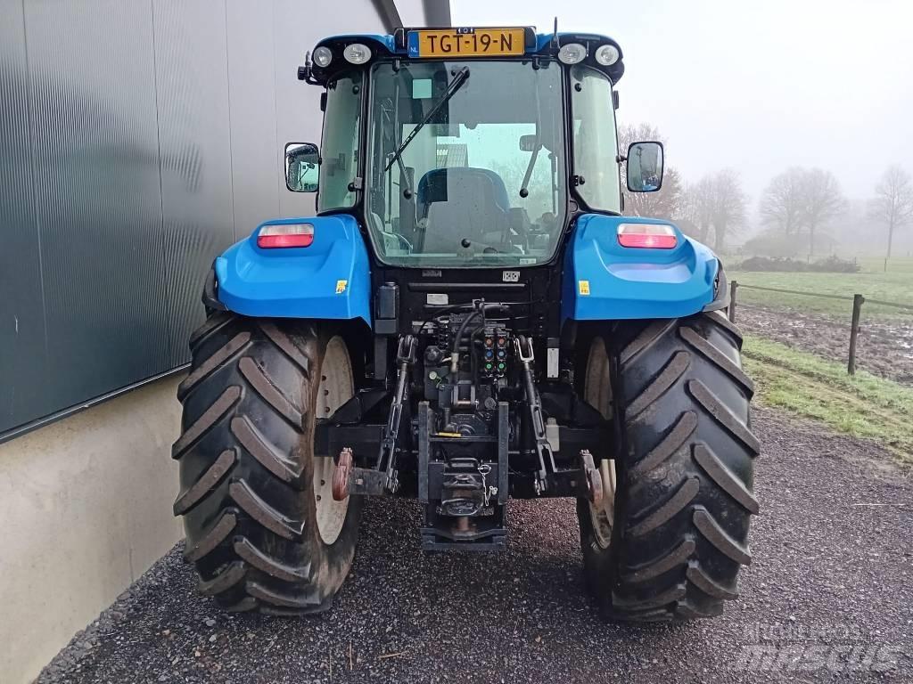 New Holland T 5.105 Traktori
