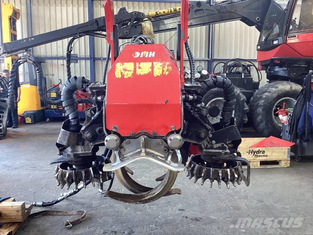 Komatsu C124 Mašine za kleščenje grane stabla
