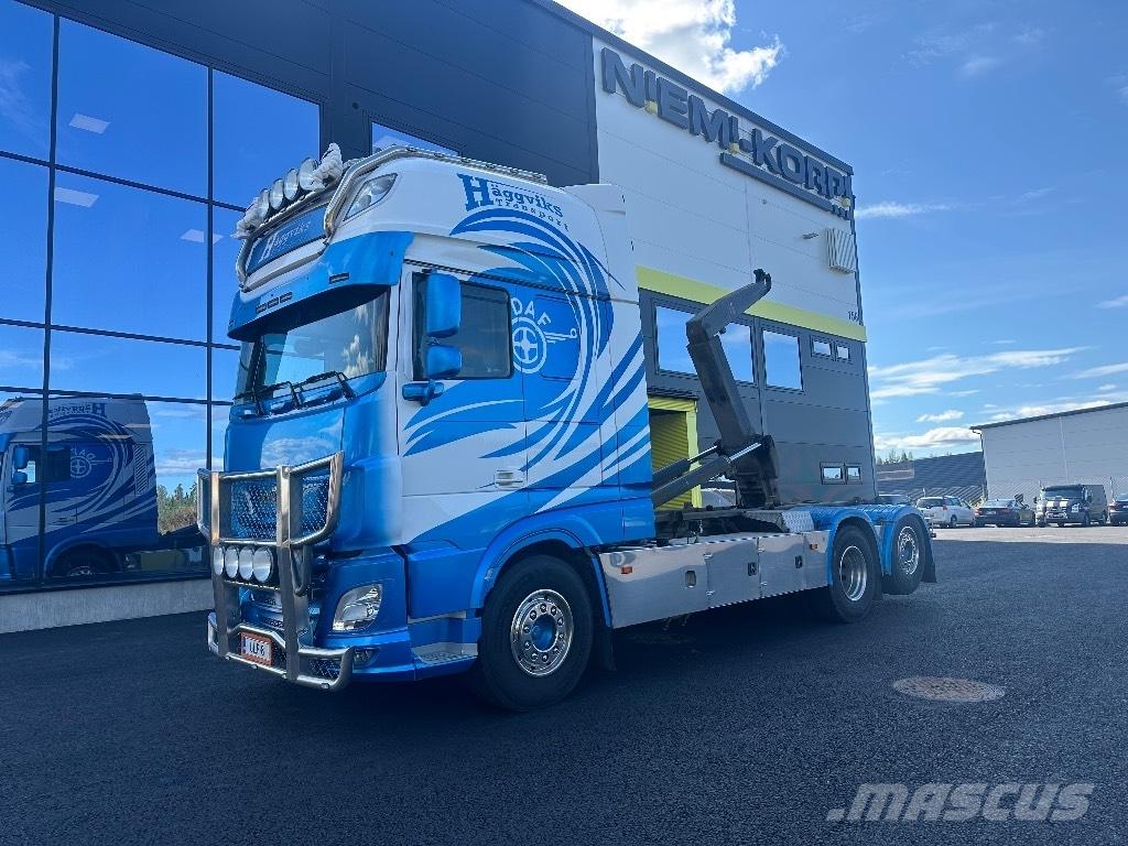DAF XF 530 6x2*4 Rol kiper kamioni sa kukom za podizanje tereta