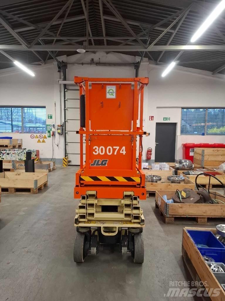 JLG 1930 ES Makazaste platforme