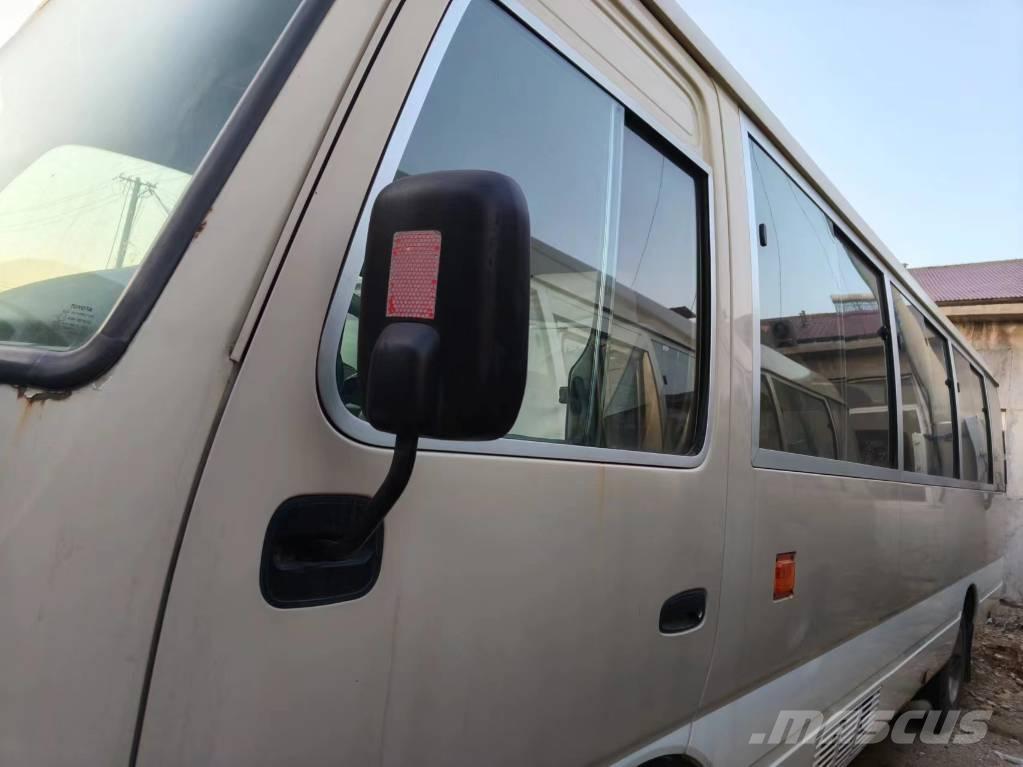 Toyota Coaster Bus Mini autobusi