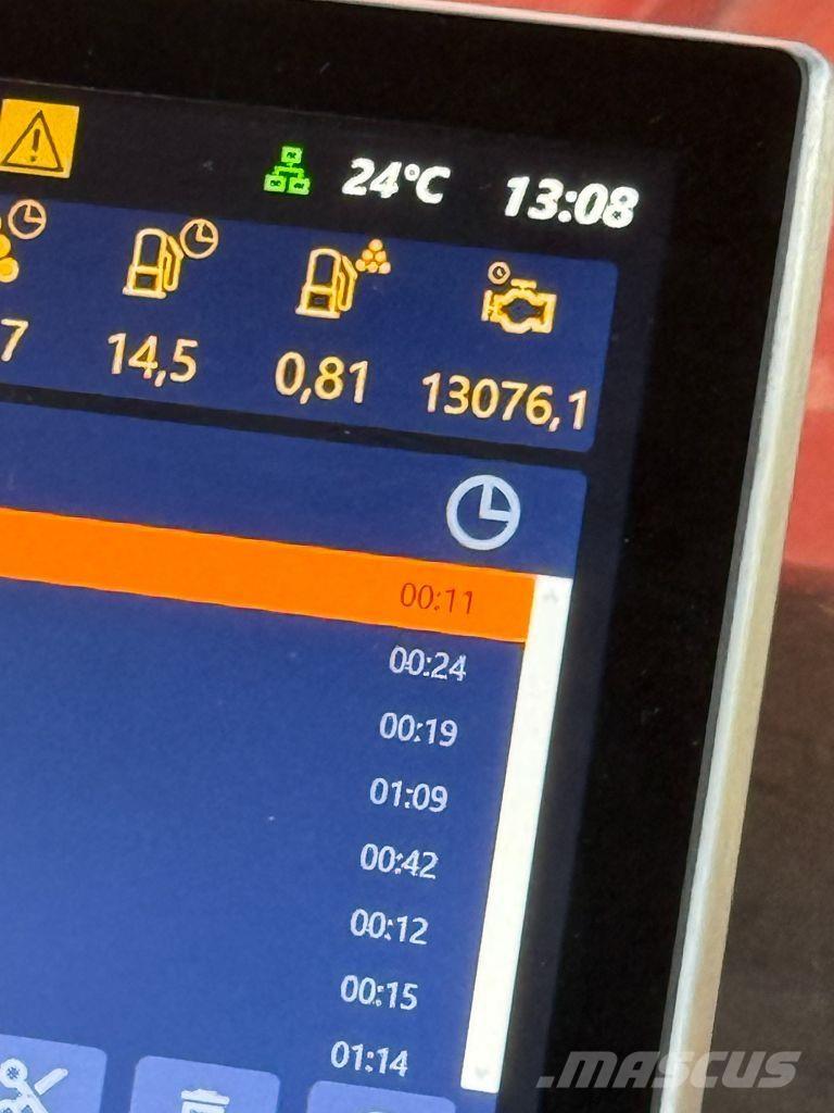 Komatsu 895 Forvarderi