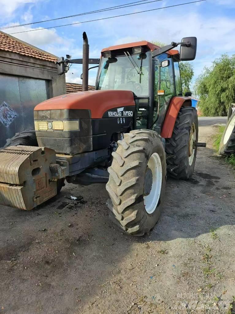 New Holland M160 Traktori