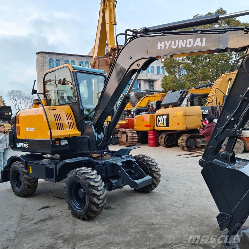 Hyundai 60 W VS Bageri točkaši