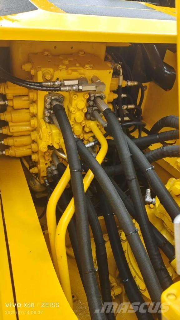 Komatsu PC 220-7 Bageri guseničari