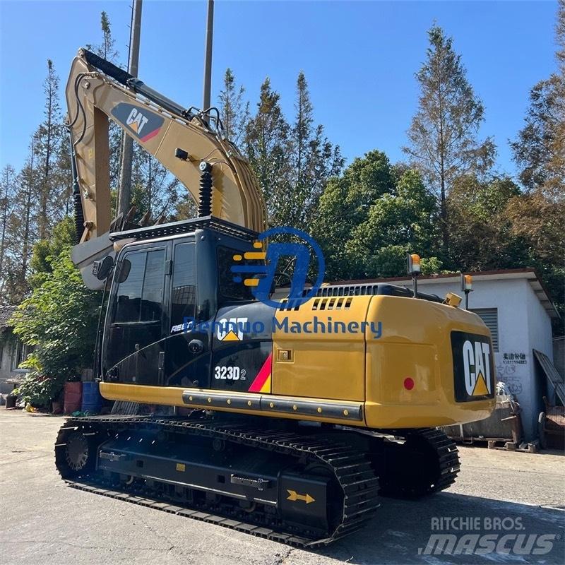 CAT 323D2 Bageri guseničari