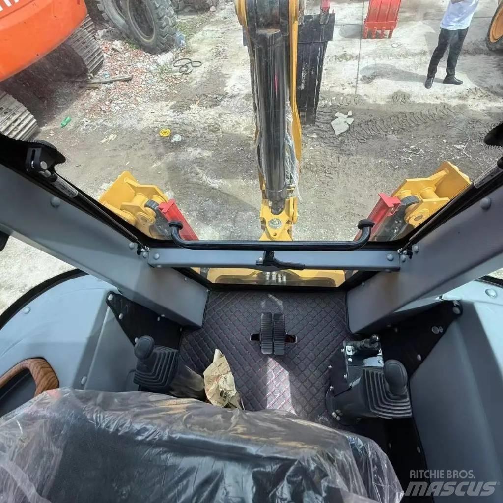 CAT 420 D Rovokopači