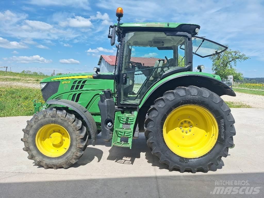 John Deere 6110R Traktori