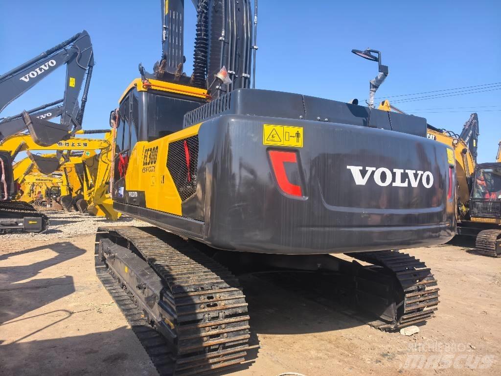 Volvo EC 300 D L Bageri guseničari