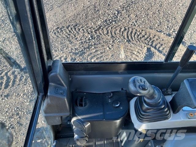 Komatsu PC16R HS Mini bageri < 7t