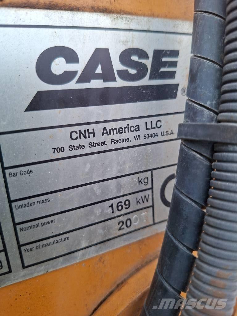 CASE 821 E Utovarivači na točkove