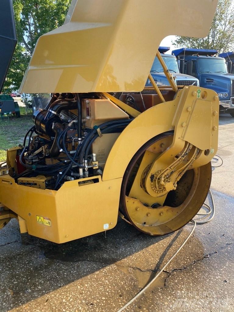CAT CB 434 D Valjci sa duplim bubnjem