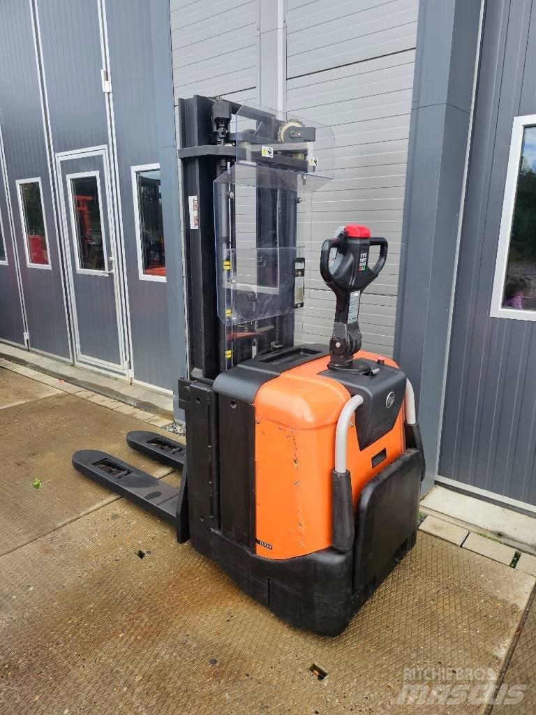 BT SPE 125 L 4150mm Ručni električni viljuškar