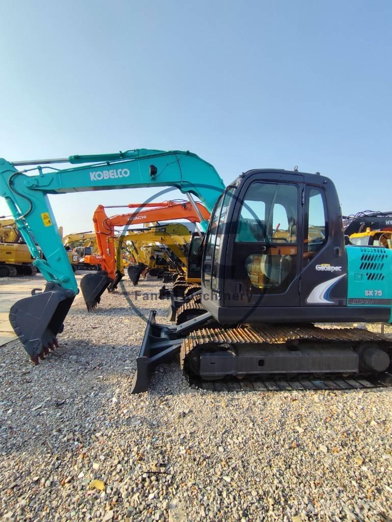 Kobelco SK 75 Bageri guseničari