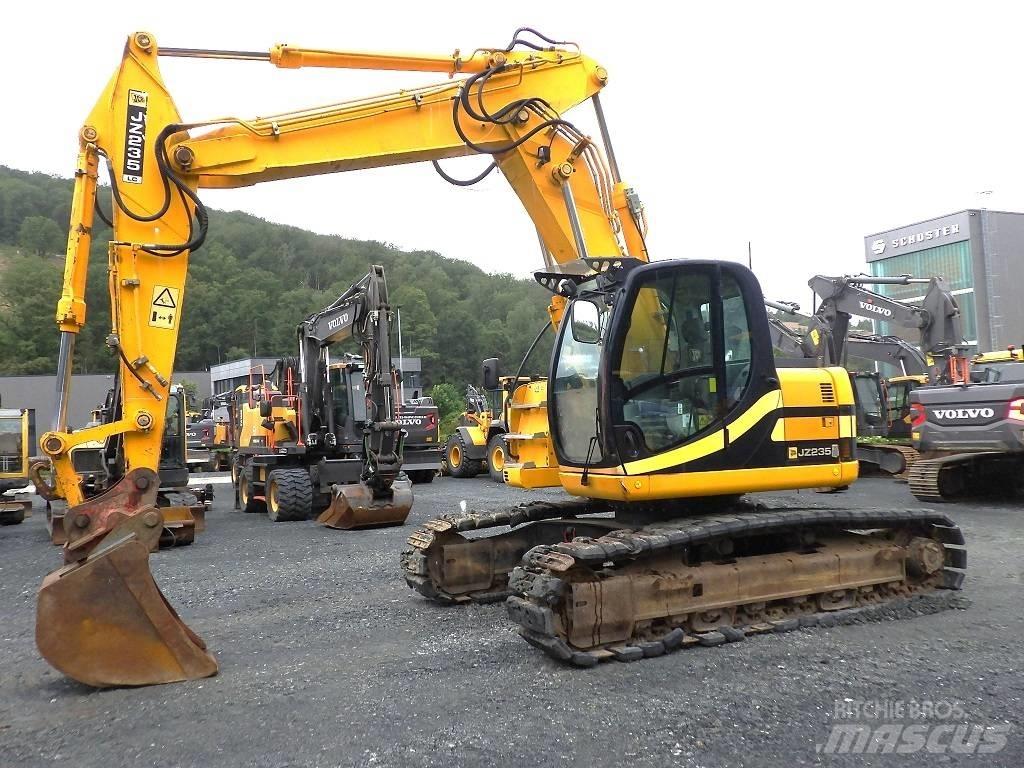 JCB JZ 235 LC Bageri guseničari