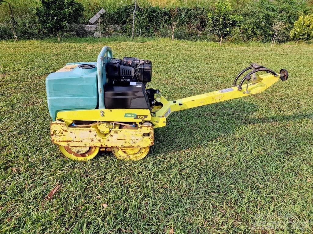 Ammann ARW 65 Nabijači zemlje