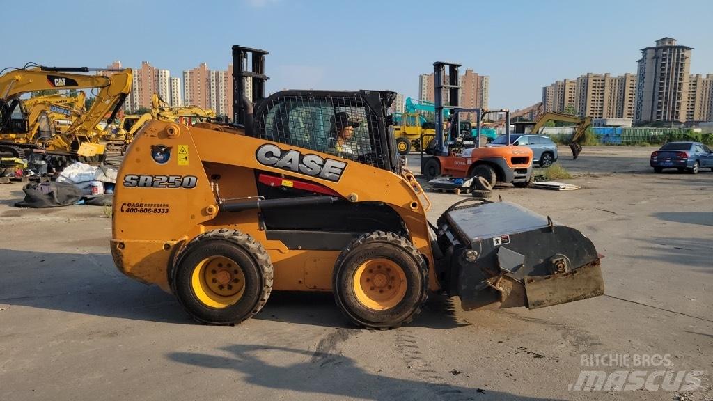 CASE SR 250 Skid steer mini utovarivači