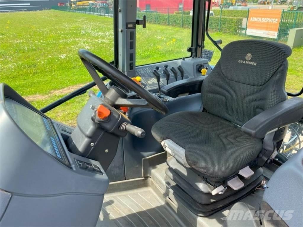 New Holland TM 155 Traktori