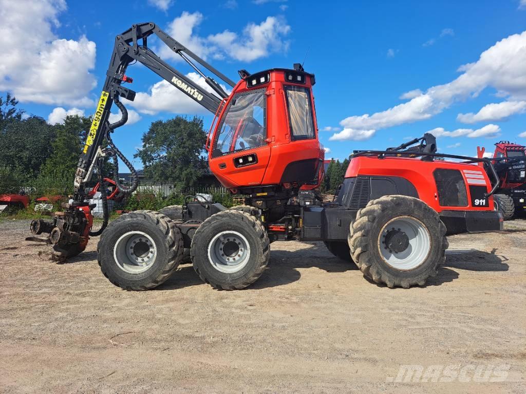 Komatsu 911 Harversteri