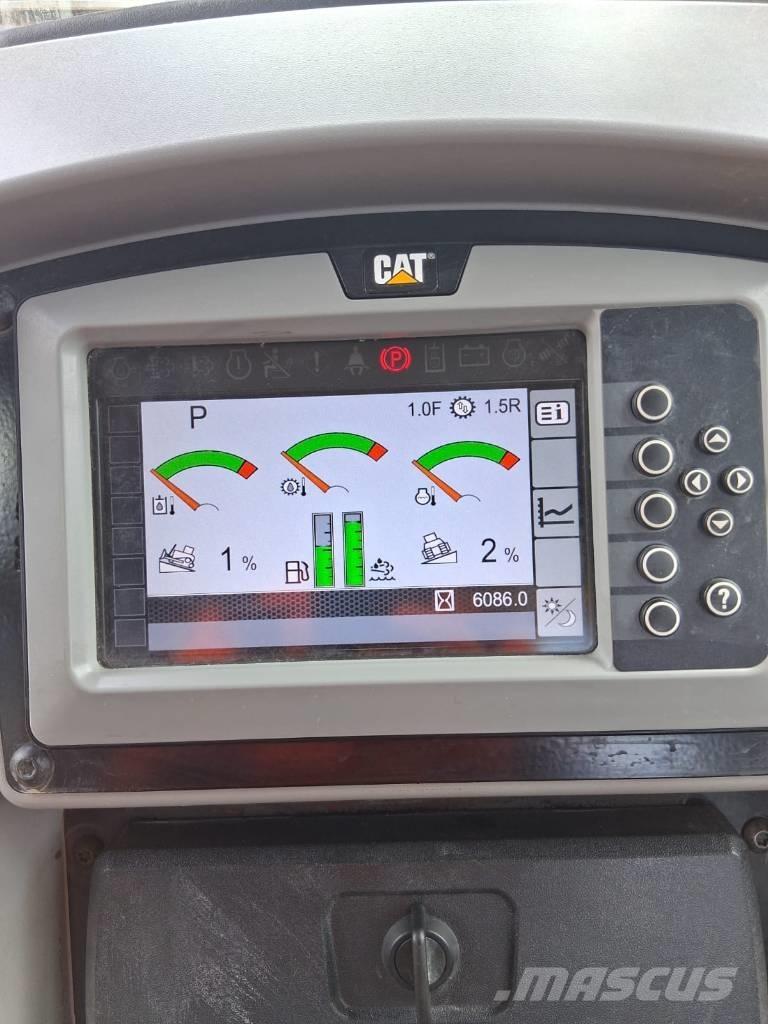 CAT D 6 T LGP Buldožeri guseničari