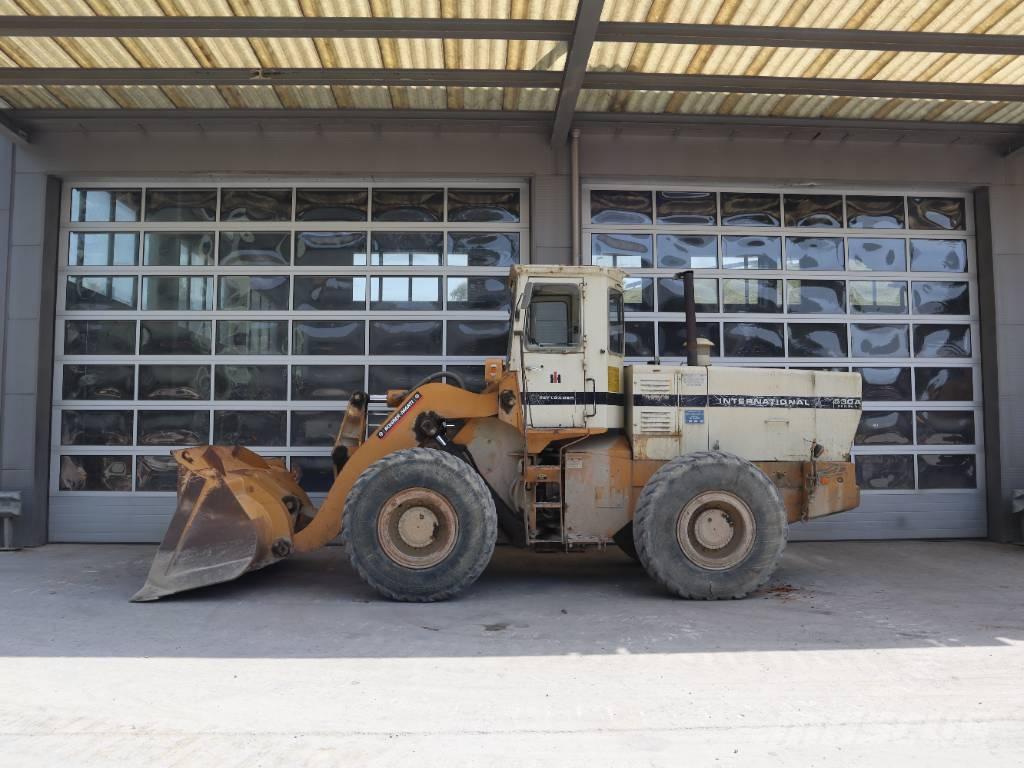 International 530 A Utovarivači na točkove