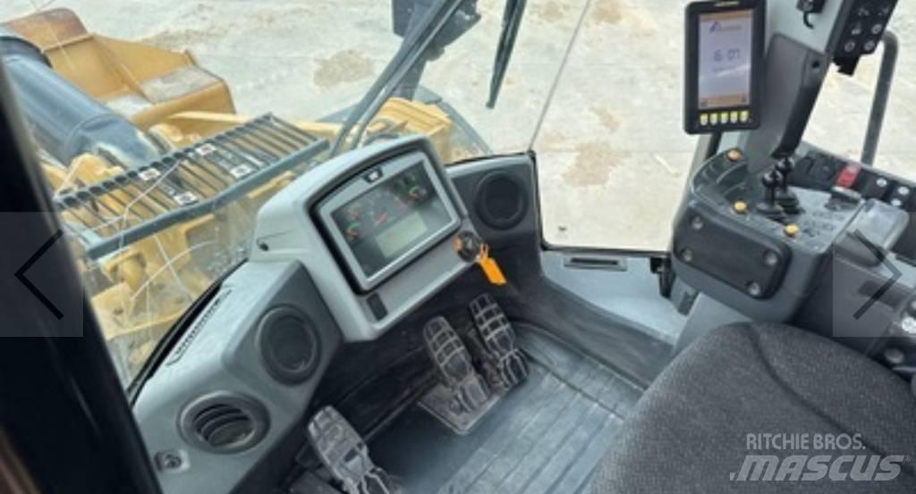 CAT 966 M Utovarivači na točkove
