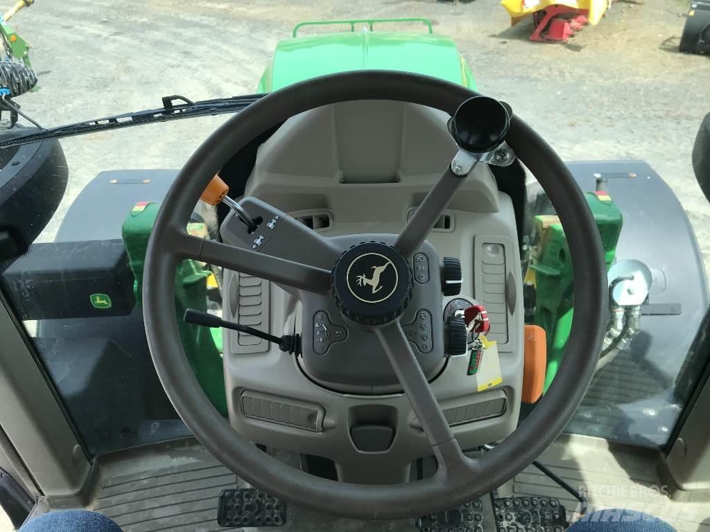 John Deere 6130 M Traktori