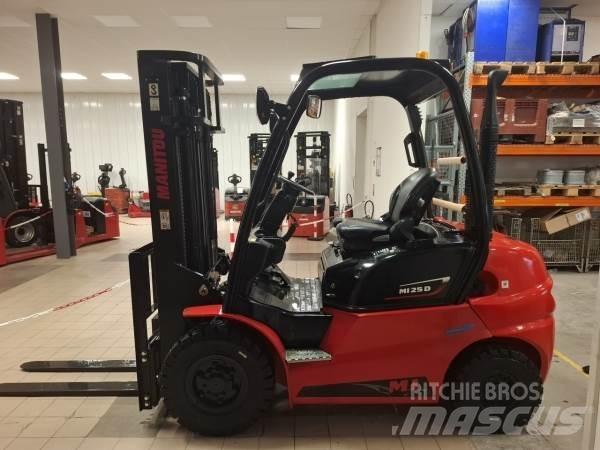Manitou MI25D Vanterenski viljuškar