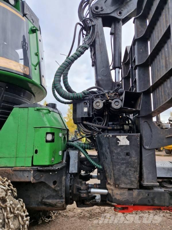 John Deere 1110 G Forvarderi
