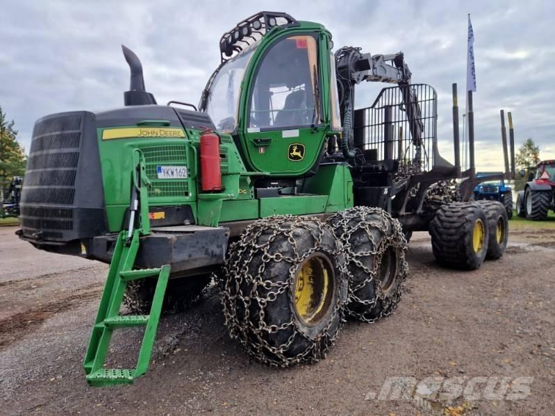 John Deere 1110 G Forvarderi