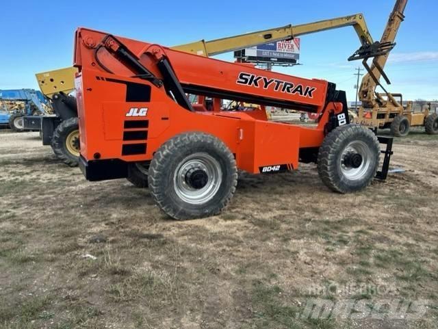 SkyTrak 8042 Teleskopski viljuškari