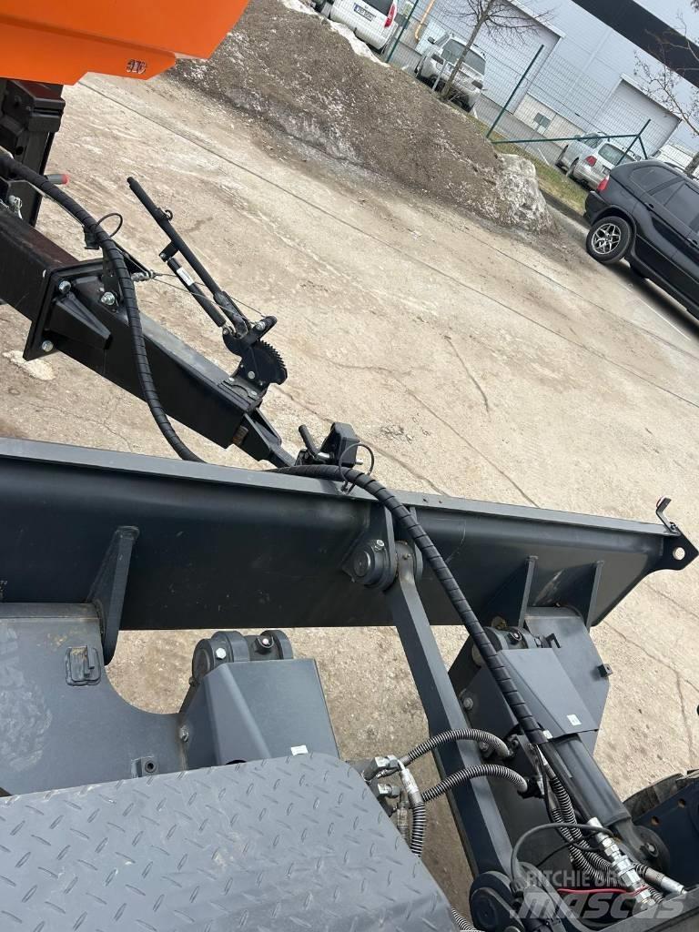 Develon DX 100 W-7 Bageri točkaši
