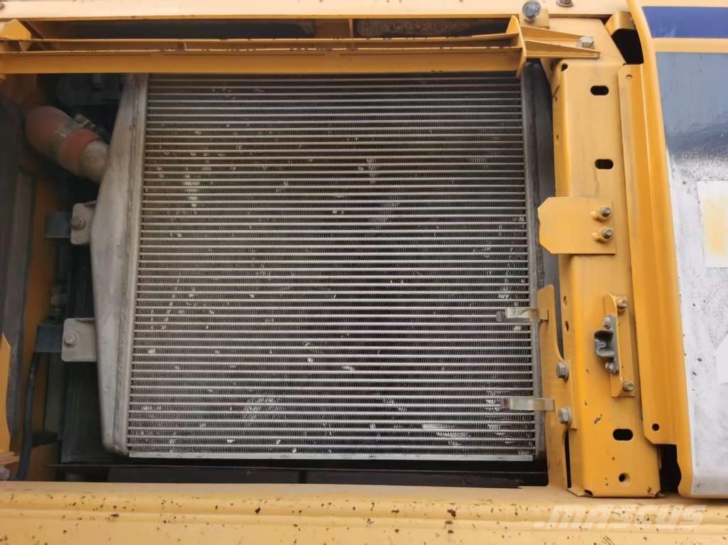 Komatsu PC 450-8 Bageri guseničari