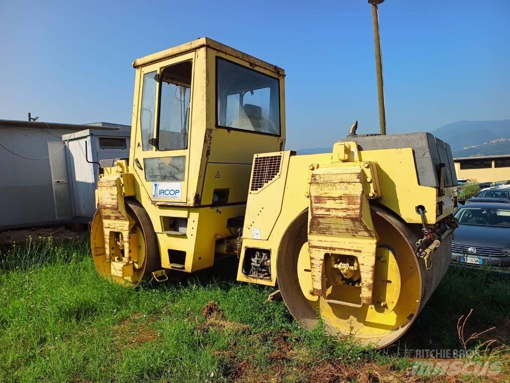 Bomag BW 151 AD-2 Valjci sa duplim bubnjem