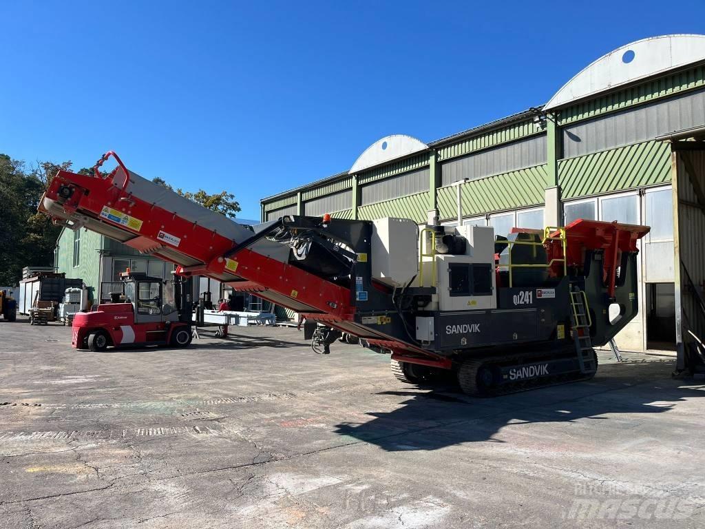 Sandvik QJ 241 Mobilne drobilice