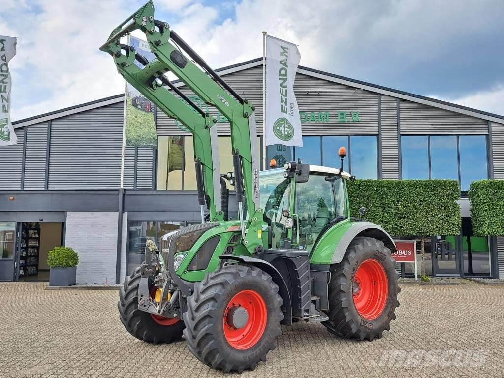 Fendt 714 Vario SCR Traktori