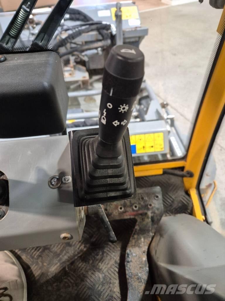 Stiga TITAN 32 H Pomoćne mašine