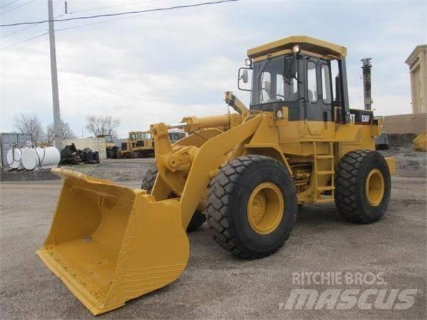 CAT 936 F Utovarivači na točkove