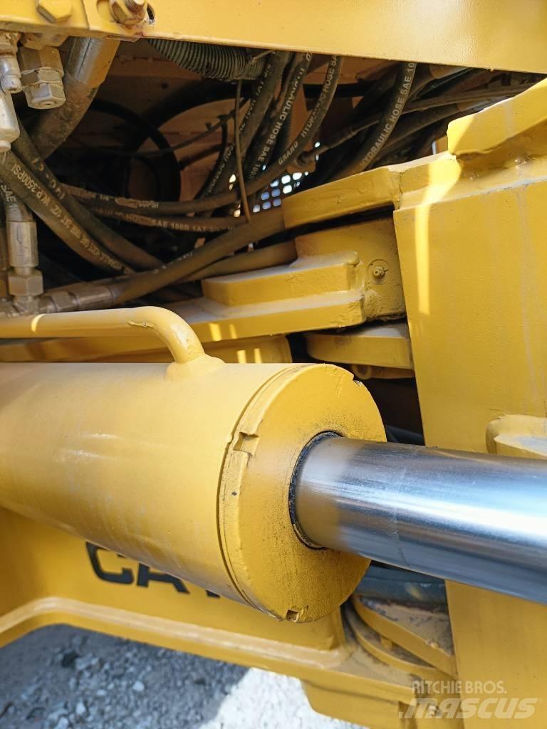 CAT 140K Grejderi