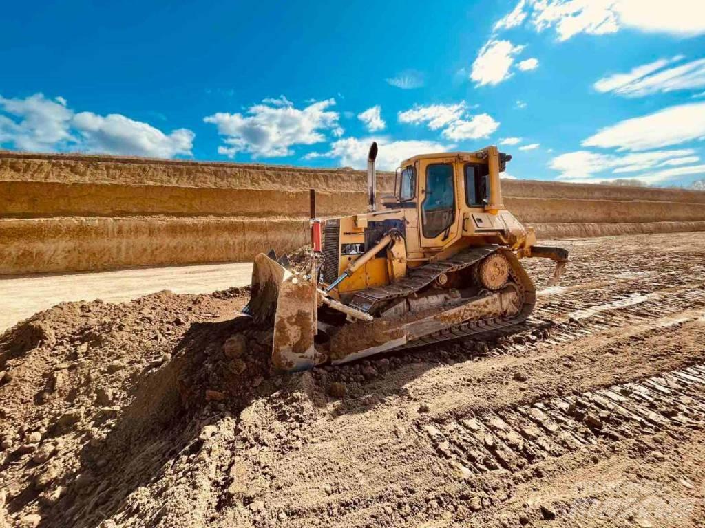 CAT D 5 H Buldožeri guseničari
