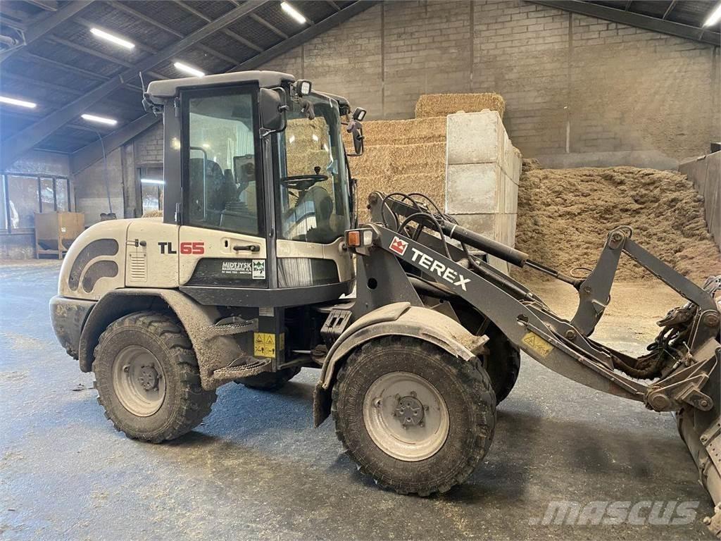 Terex TL65 Višenamenski utovarivači