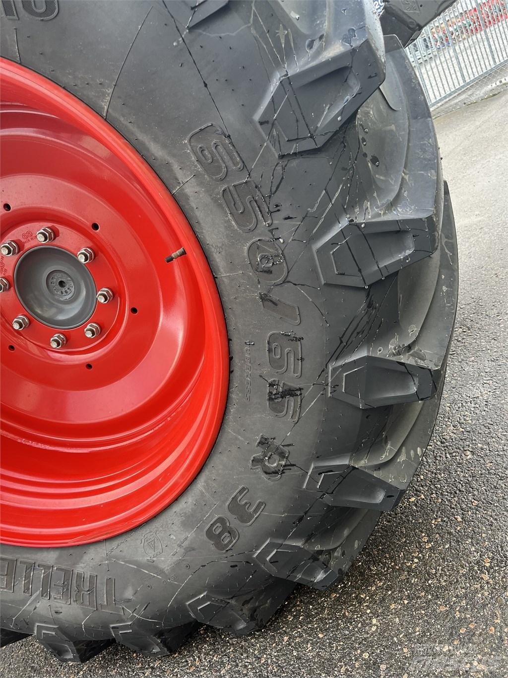 Fendt 716 Vario Traktori